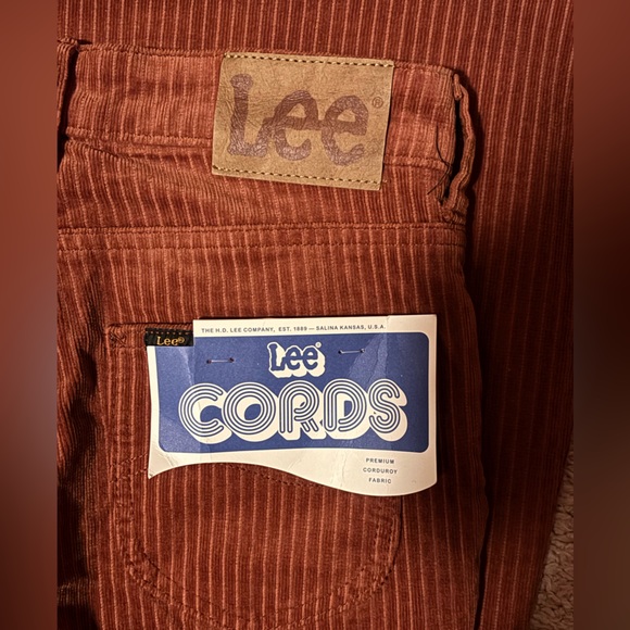 NWT Lee Corduroy Flare Jeans - Picture 8 of 9